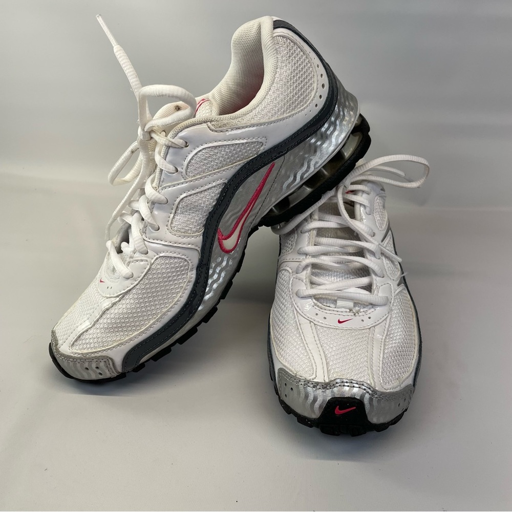 Nike Reax Run 5 White Silver Running Training Shoes 407987-116 Womens Size 7.5